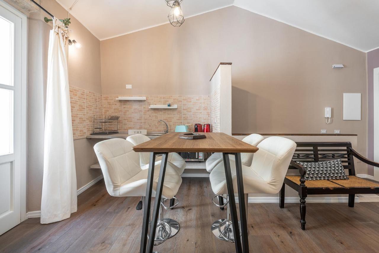 Promenade Boutique Rooms - City Centre 칼리아리 외부 사진