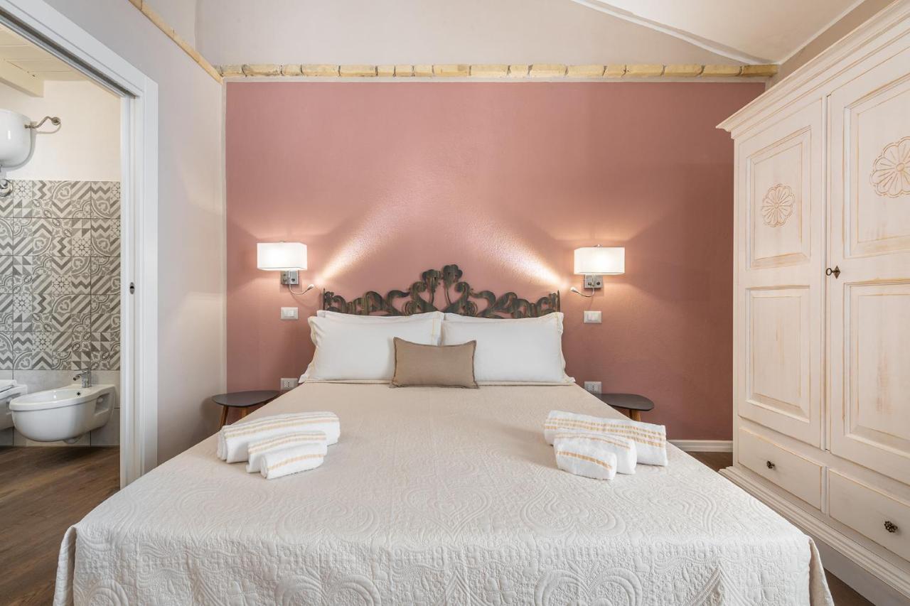 Promenade Boutique Rooms - City Centre 칼리아리 외부 사진