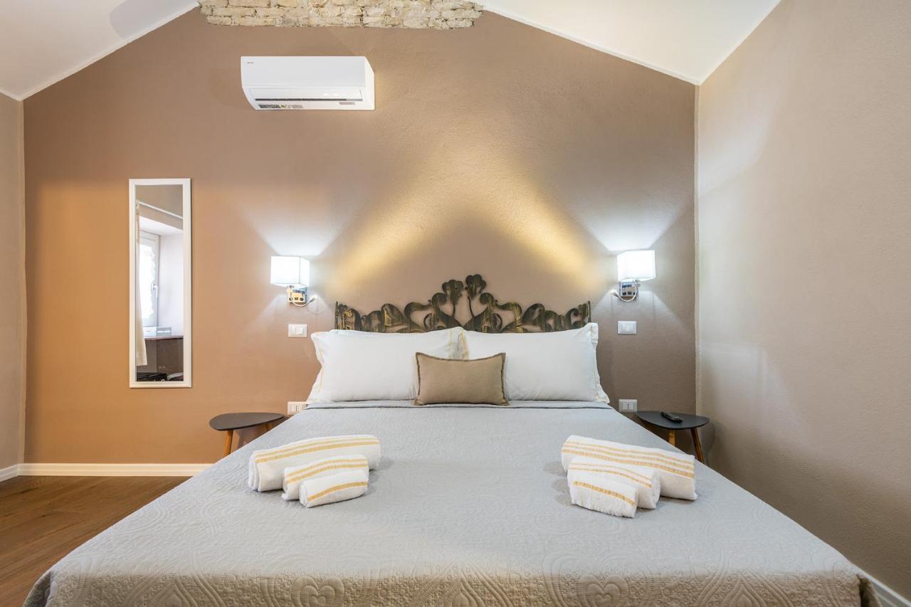Promenade Boutique Rooms - City Centre 칼리아리 외부 사진