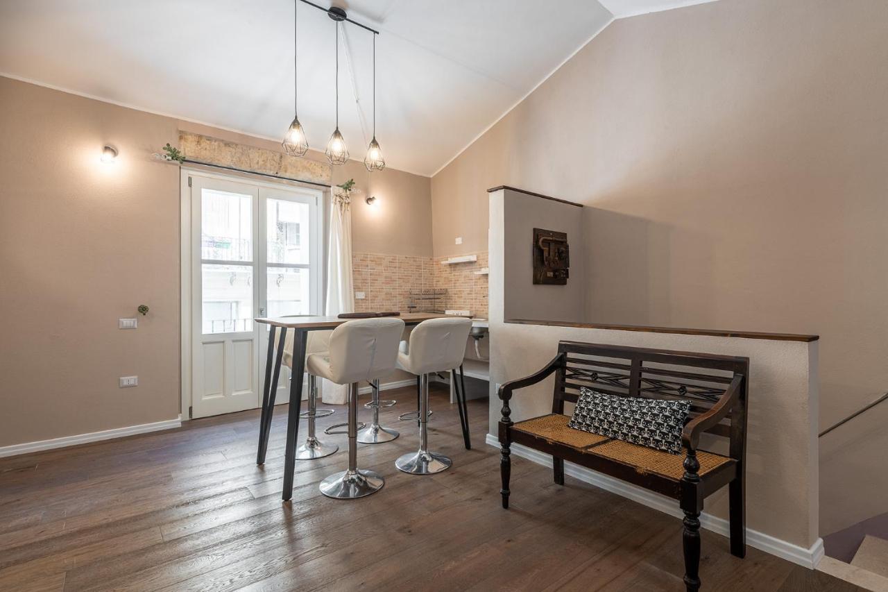 Promenade Boutique Rooms - City Centre 칼리아리 외부 사진