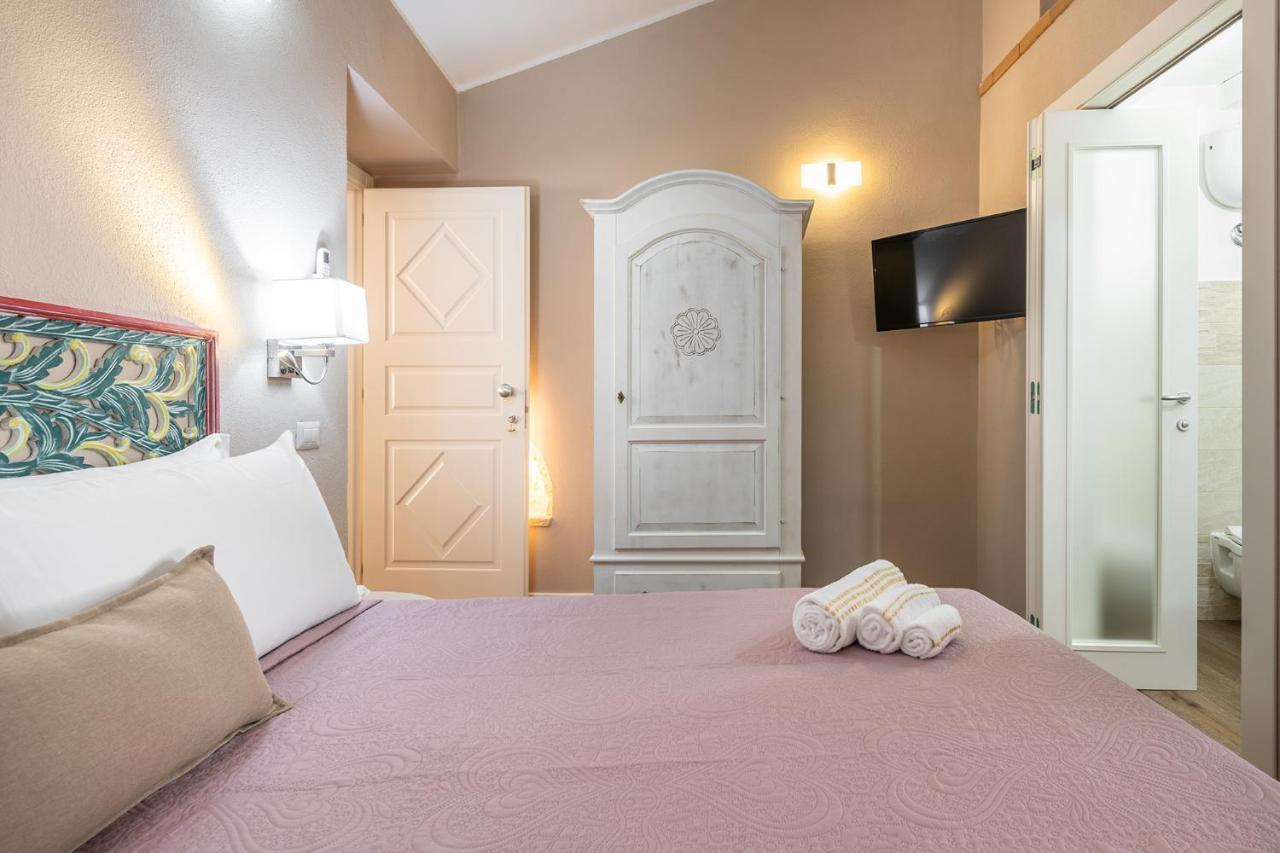 Promenade Boutique Rooms - City Centre 칼리아리 외부 사진